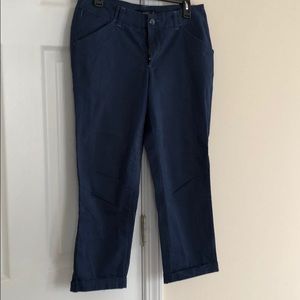 Women’s‎ blue capris size 8